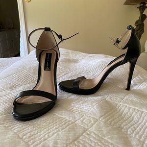 Steve Madden size 7 black pumps like new